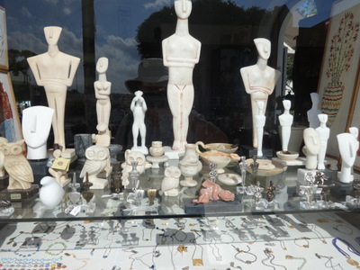 statuettes