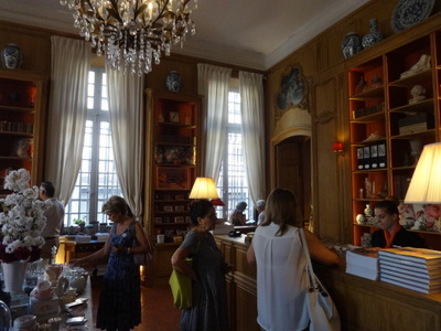 gift shop