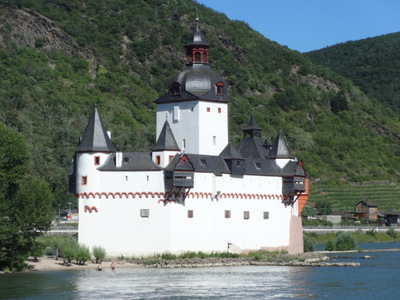 low castle