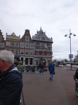 weighing house