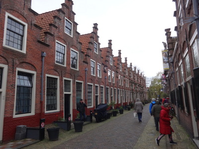 golden street