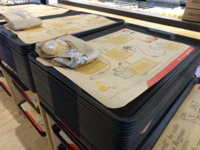 trays