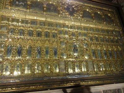 altarpiece