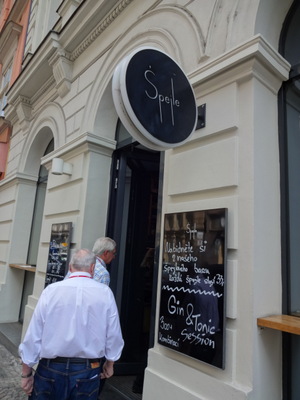 restaurant