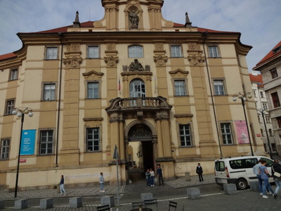 muni library
