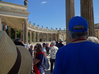 colonnade