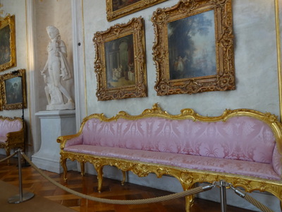 pink sofa